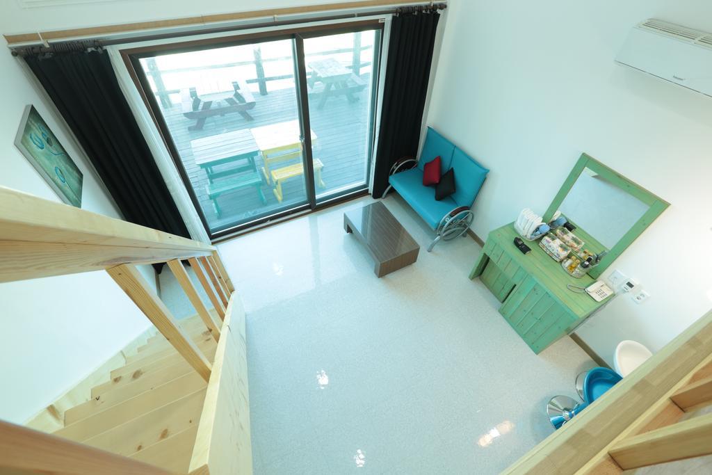 Gangneung Sea View Pension Экстерьер фото