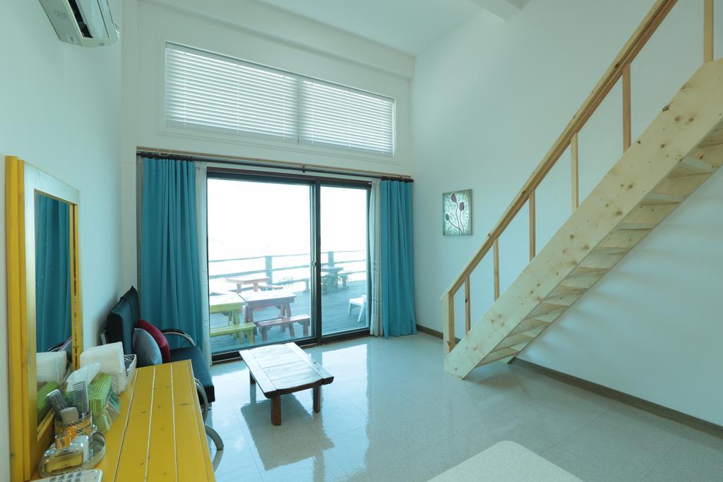 Gangneung Sea View Pension Экстерьер фото