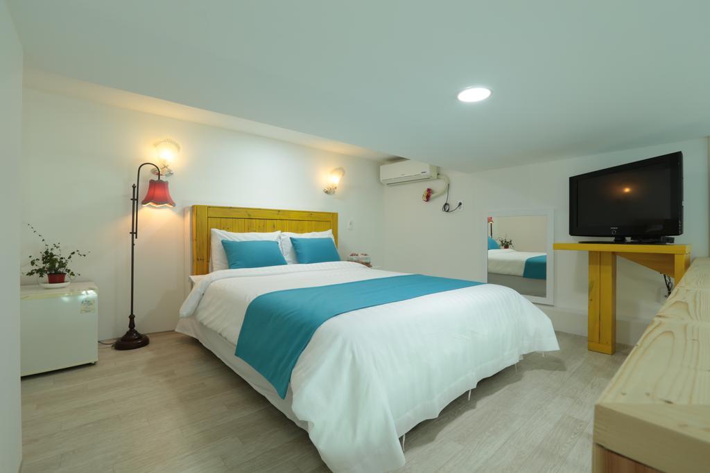 Gangneung Sea View Pension Экстерьер фото