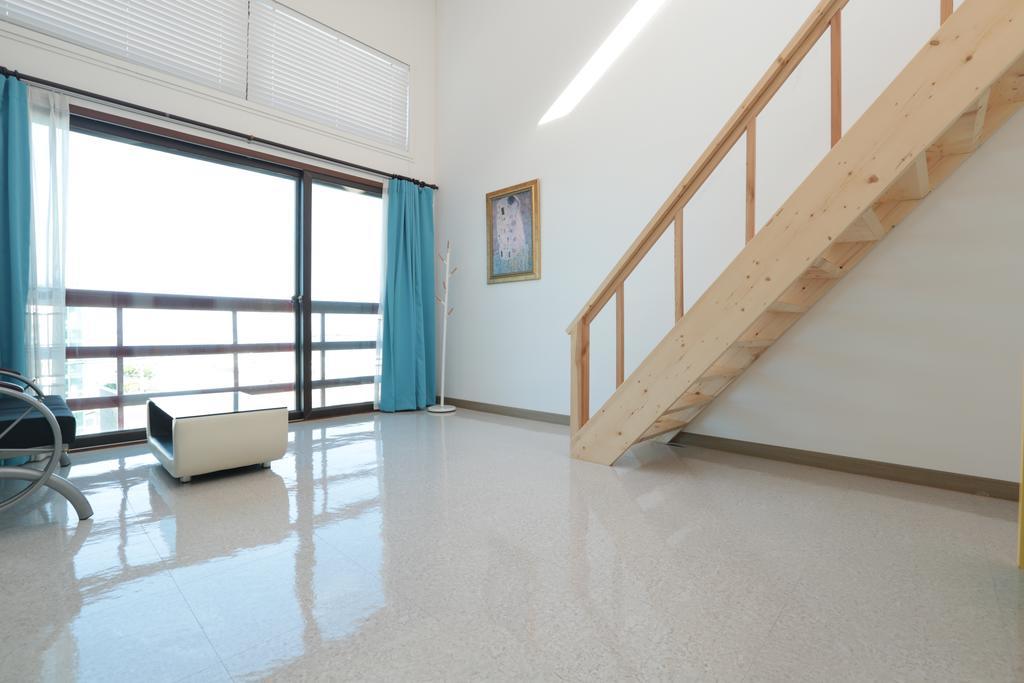 Gangneung Sea View Pension Экстерьер фото