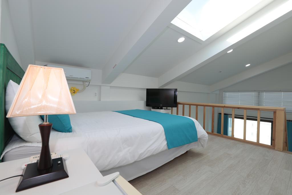 Gangneung Sea View Pension Экстерьер фото