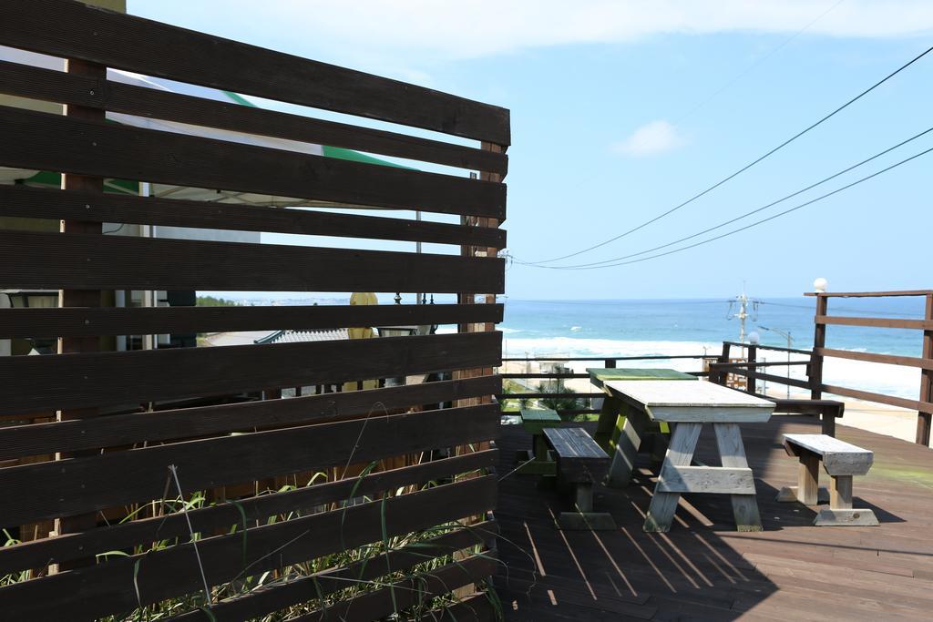 Gangneung Sea View Pension Экстерьер фото