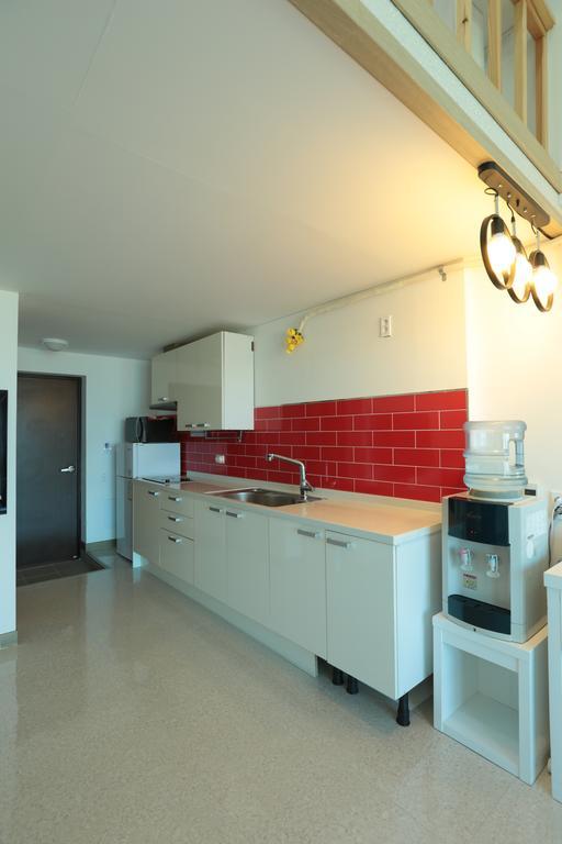 Gangneung Sea View Pension Экстерьер фото