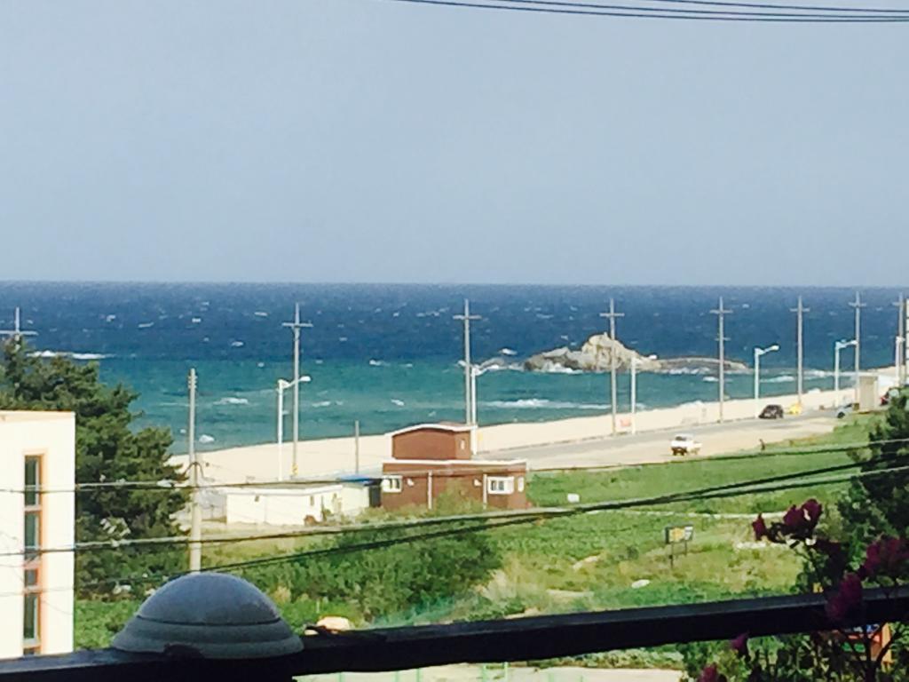 Gangneung Sea View Pension Экстерьер фото