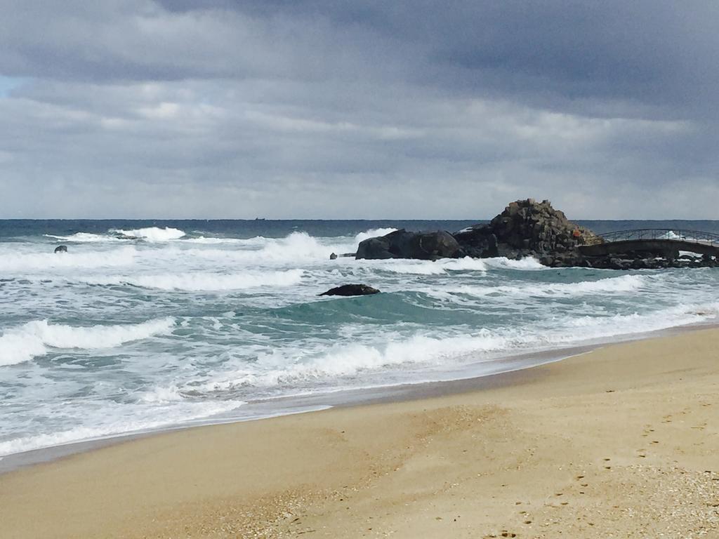 Gangneung Sea View Pension Экстерьер фото